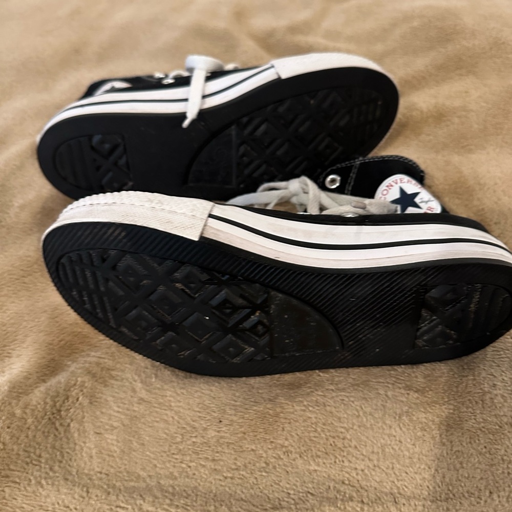 Women’s, Converse, hightops, black, size 6(kids 4), small platform, EUC